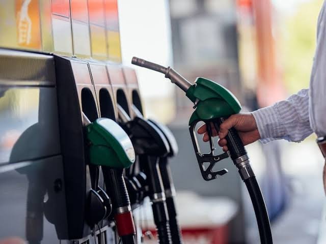 ENAP proyecta fuerte baja en el precio de las gasolinas y el diésel para esta semana