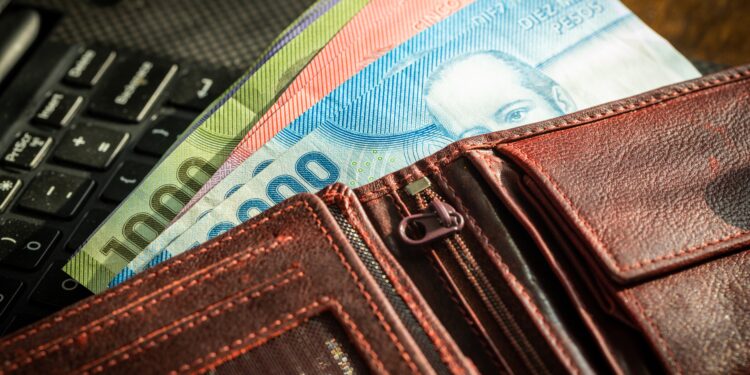 Aumento del sueldo mínimo podría regular efectos de la inflación de los últimos tres años en Chile