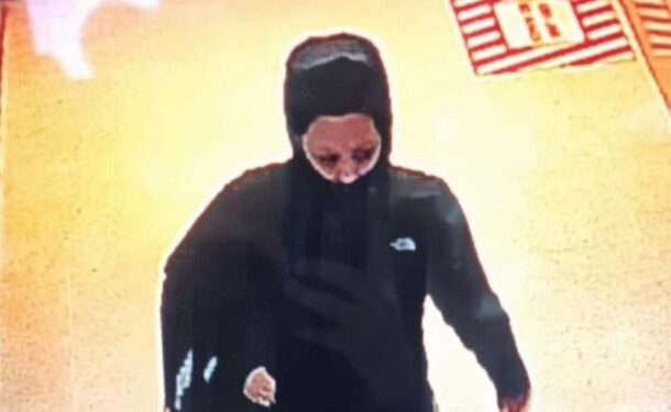 Revelan imágenes de la sospechosa del robo de una bebé recién nacida en Hospital de Temuco