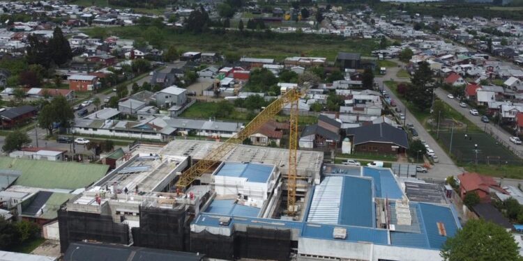 Obras del nuevo Cesfam de Frutillar alcanzan un 37% de avance y estarán finalizadas en diciembre de 2026
