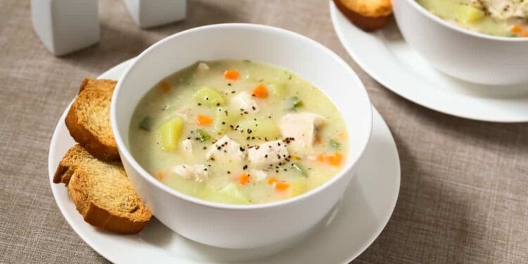 La ciencia confirma lo que sabían nuestras abuelas: la sopa de pollo ayuda a combatir infecciones respiratorias