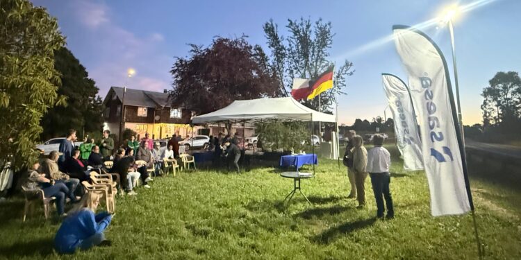 Saesa inauguró nueva iluminación en plaza de Quilanto, Frutillar