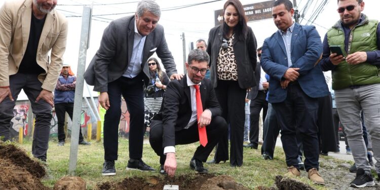 Frutillar inicia histórico mejoramiento de Avenida Arturo Alessandri Norte, proyecto impulsado durante la administración de César Huenuqueo.