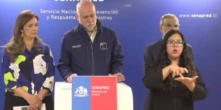 Gobierno entrega balance sobre incendios y condena ataque a bomberos en Angol
