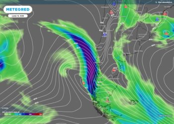 Un sistema frontal con características otoñales, alimentado por un río atmosférico cálido, afectará desde la Patagonia hasta La Araucanía. 